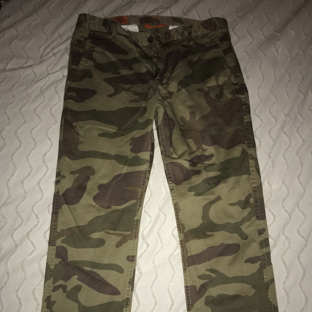 Camo pants